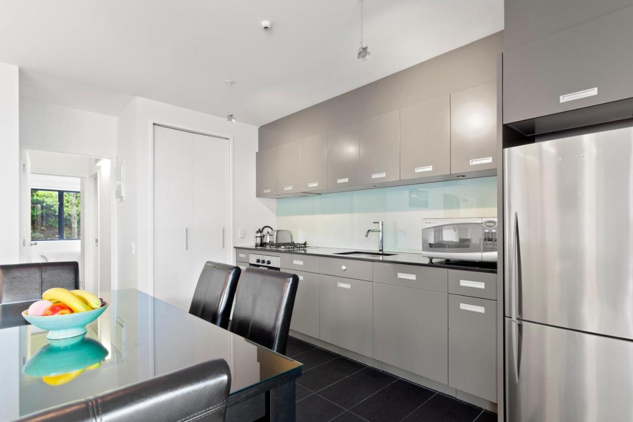 Stunning 2 Bedroom Apartment With Balcony! Куийнстаун Екстериор снимка